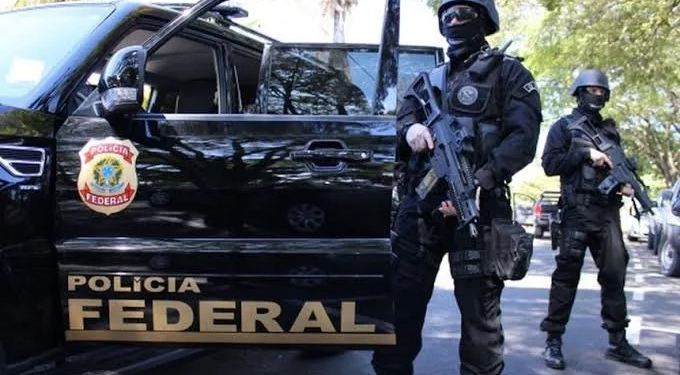 PF prende assessor de político com mais de R$ 1 milhão em espécie