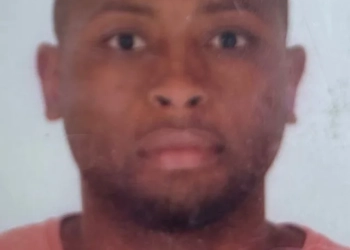 JARDINEIRO A CAMINHO DO TRABALHO É BALEADO E MORTO DURANTE OPERAÇÃO POLICIAL NO RIO