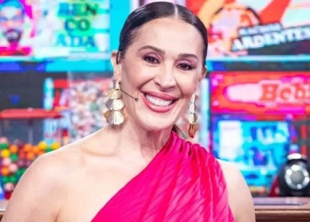 Aos 58 anos, a atriz Claudia Raia revela segredo bombástico da vida sexual