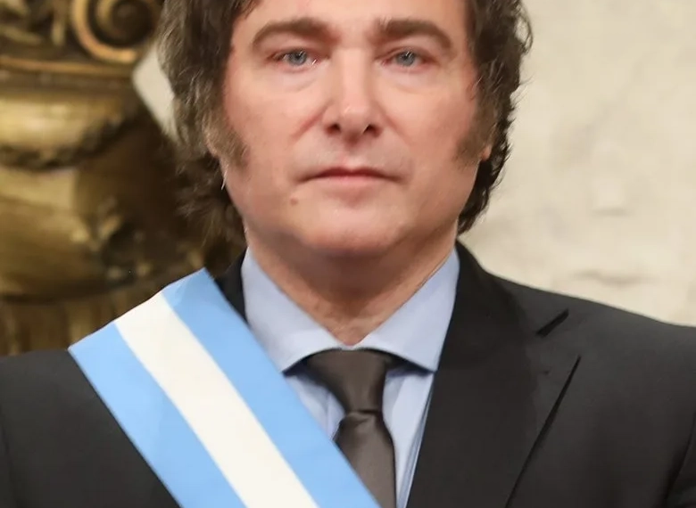 Milei sugere construir muro na fronteira com o Brasil e gera polêmica internacional