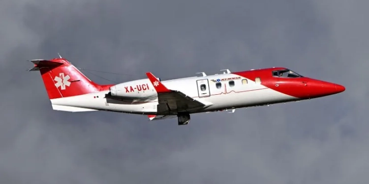 ( Vídeo) Cena desesperadora!!Avião cai nos Estados Unidos e vítima em chamas sai andando do local