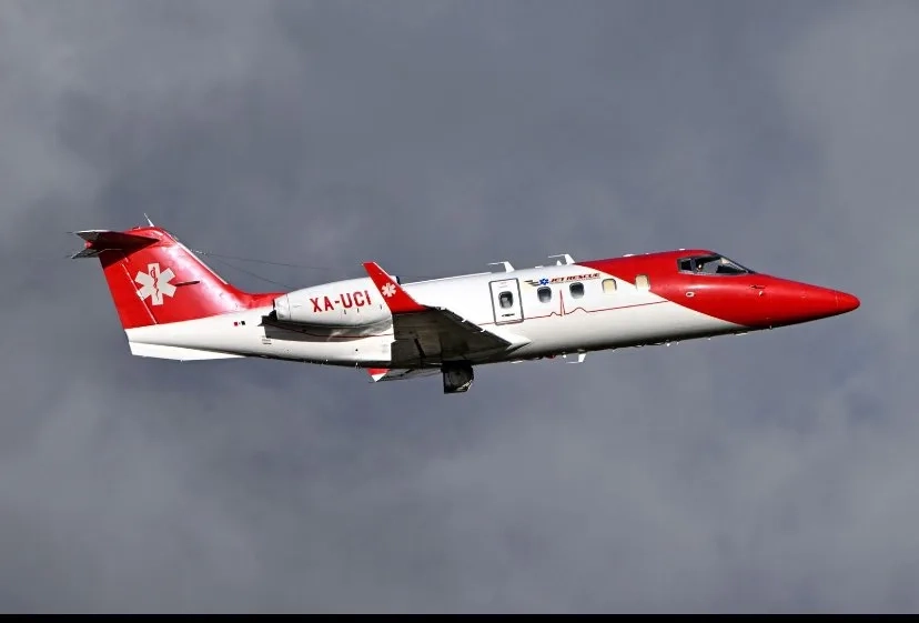 ( Vídeo) Cena desesperadora!!Avião cai nos Estados Unidos e vítima em chamas sai andando do local