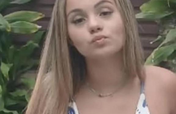 Desaparecimento de Adolescente em bairro da Zona Oeste!! Família em desespero