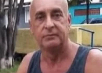 Tragédia na ZonaOeste: Idoso de 67 Anos É Encontrado Morto a Facadas Dentro de Casa