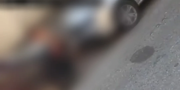 ( VÍDEO) PERDERAM A VERGONHA: CASAL É FLAGRADO FAZENDO SEXO NA RUA NA PRAIA DO PERÓ, EM CABO FRIO