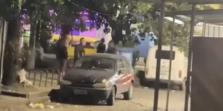 URGENTE!! GUERRA NA ZONA OESTE!! TRAFICANTES DO TCP INVADEM COMUNIDADE DOMINADA PELO COMANDO VERMELHO
