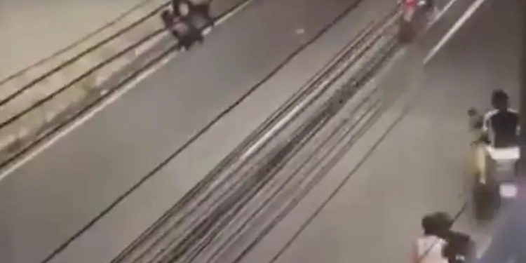( Video) Arrastão no Rio Deixa Motoristas em Pânico!!