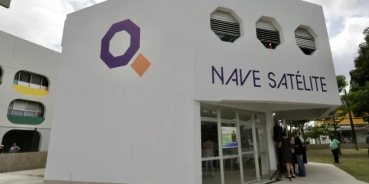 Mais de 3.400 vagas em cursos de tecnologia e empreendedorismo nas Naves Satélites e Navezinhas Cariocas