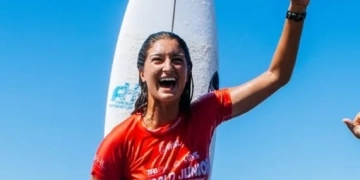 Brasileira é campeã mundial de Surfe