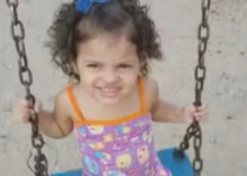 Urgente!! Menina de 2 anos é baleada na cabeça durante tentativa de assalto no Rio
