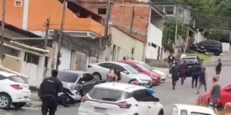 ATUALIZAÇÃO!! Polícia faz cerco Após Tentativa de assalto numa Residência em Campo Grande