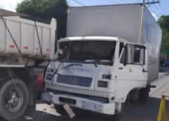 ( FOTOS) ACIDENTE GRAVE EM CAMPO GRANDE!! TRANSITO PARADO!!!