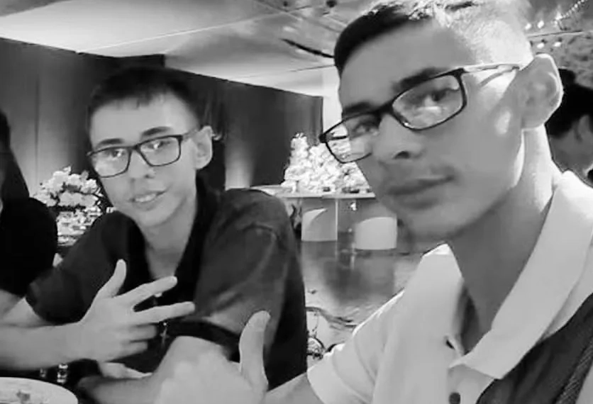 Tragédia Familiar: Irmão Tenta Salvar Gêmeo de Afogamento e Ambos Morrem em Lago