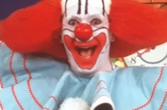 SBT Anuncia Retorno do Bozo, Mas Faz Mistério Sobre Quem Vai Interpretar o Palhaço na TV