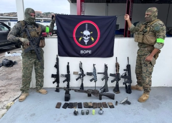 PMERJ Apreende 84 Fuzis em Janeiro, Superando Recordes e Mostrando Avanço no Combate ao Crime
