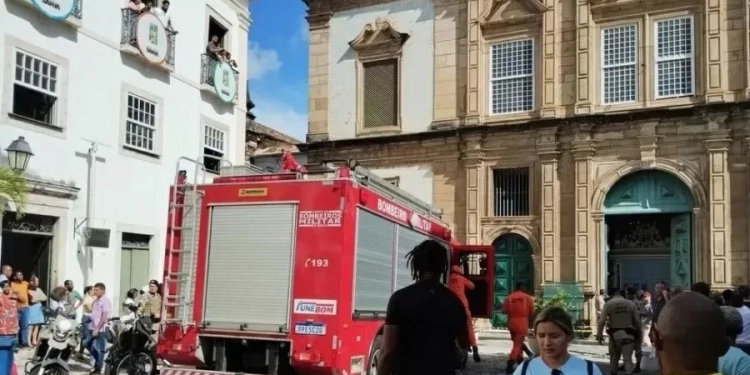 Desabamento no Centro Histórico de Salvador Deixa uma Morta e Seis Feridos