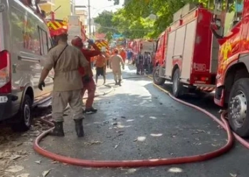 Quais as escolas de samba prejudicadas pelo incêndio no Rio