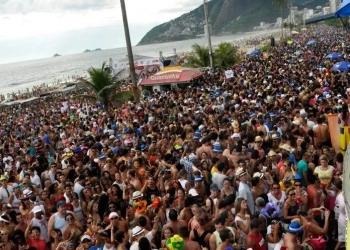 Carnaval de Sofá: 70% das Pessoas Preferem Ficar em Casa, Aponta Pesquisa