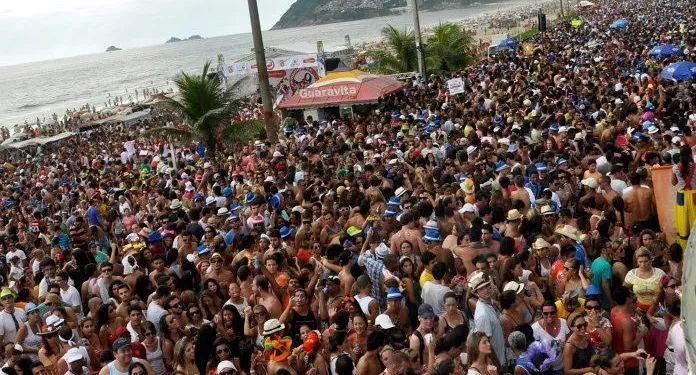 Carnaval de Sofá: 70% das Pessoas Preferem Ficar em Casa, Aponta Pesquisa