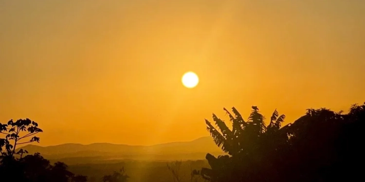 Preparem-se!! 5ª Onda de Calor de 2025 Chega com Força e Deve Durar até Março