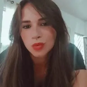 O Milagre chegou!! Jovem baleada na cabeça durante abordagem da PRF recebe alta após um mês e meio internada