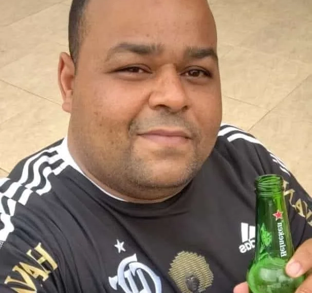 POLICIAL MILITAR ASSASSINADO DENTRO DE BOATE NO RIO