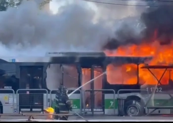 Urgente!!! Avião de Pequeno Porte Cai Sobre Ônibus em São Paulo