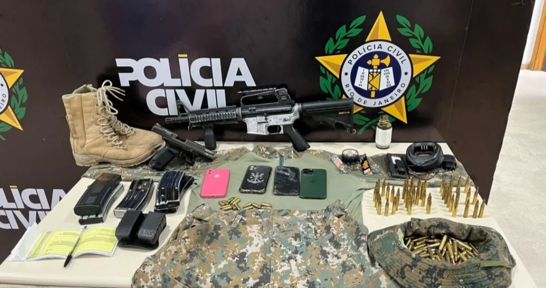 Urgente!!( fotos)  Milicianos são presos com armamento de guerra em Sepetiba