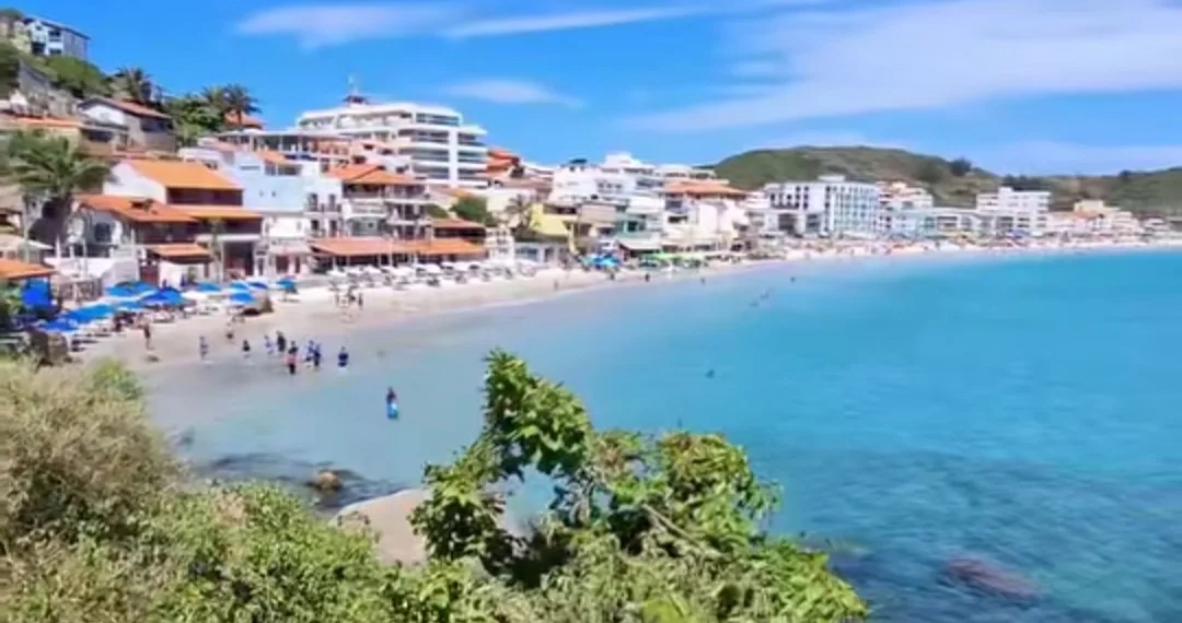 ( Foto) Homem é encontrado morto em Praia do Rio