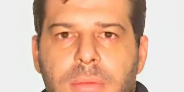 União e diversão:Líder do PCC Aparece em dançando em Pagode na Vila Cruzeiro Após Execução de Delator