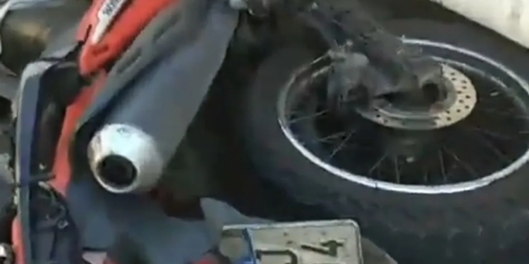 ( Video) Gravissimo acidente com motociclista mobiliza socorro em Bangu