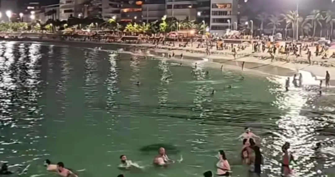 Bombeiros do RJ Alertam para os Riscos de Banho de Mar à Noite