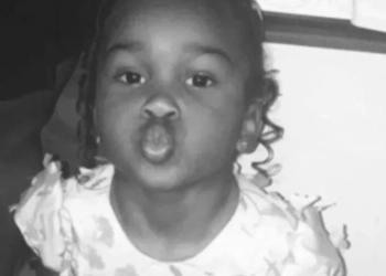 Tragédia em Guaratiba: Menina de 4 anos morre ao ser atingida por laje, e família pede ajuda para o enterro