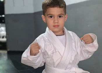 Justiça por Theo: Mãe Clama por Responsabilização Após Morte Trágica do Filho em Piscina no RJ
