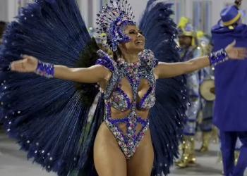 Em gesto emocionante, Unidos da Tijuca desfila sem Rainha de Bateria em respeito a Lexa