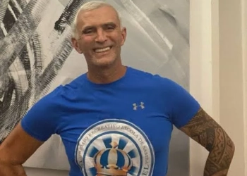 Paulo Barros deixa a Unidos de Vila Isabel: Escola anuncia saída do carnavalesco