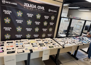 A cada 8 minutos, um celular é roubado ou furtado no Rio