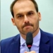 Eduardo Bolsonaro foge do Brasil e expõe sua própria hipocrisia