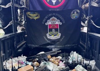 Dois suspeitos de tiroteio que feriu médica da Marinha morrem em operação da PM no Complexo do Lins