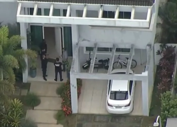 EX-POLICIAL FEDERAL, CHEFE DO MAIOR ESQUEMA DE TRÁFICO DE ARMAS DO BRASIL, É PRESO EM CONDOMÍNIO DE LUXO NO RIO