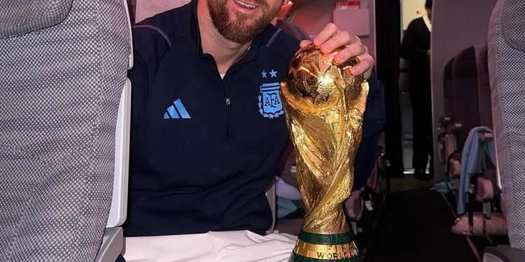 Argentina planeja provocação e pode levar taça da Copa do Mundo para jogo contra o Brasil