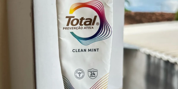 ANVISA PROÍBE COMERCIALIZAÇÃO DE CREME DENTAL COLGATE APÓS DENÚNCIAS DE REAÇÕES ADVERSAS