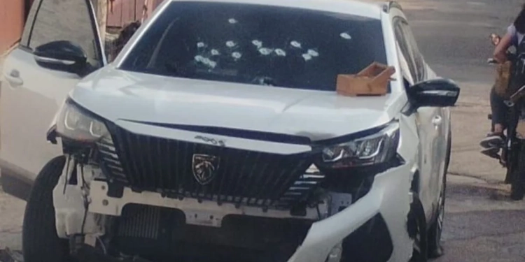 GUERRA ENTRE FACÇÕES: TRAFICANTES DO C.V ATACAM COMUNIDADES RIVAIS NO RIO DURANTE A MADRUGADA
