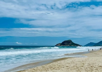 ( VIDEO) MULHER É ASSASSINADA NA PRAIA DE GRUMARI