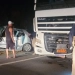 ( VIDEOS FORTES) DOIS MORTOS EM ACIDENTE ENTRE CARRO E CAMINHÃO NO RIO