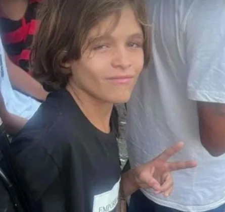 Chocante!! ( FOTOS) Traficante mirim de 12 anos é morto na Baixada Fluminense