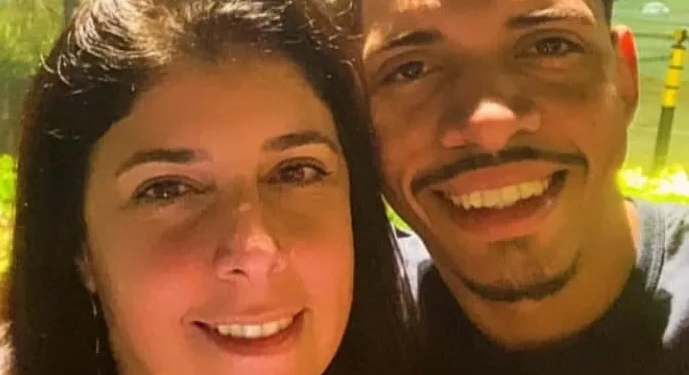 SANGUE E TERROR NA ZONA OESTE: MULHER ESFAQUEIA NAMORADO NO PESCOÇO E É PRESA EM FLAGRANTE!