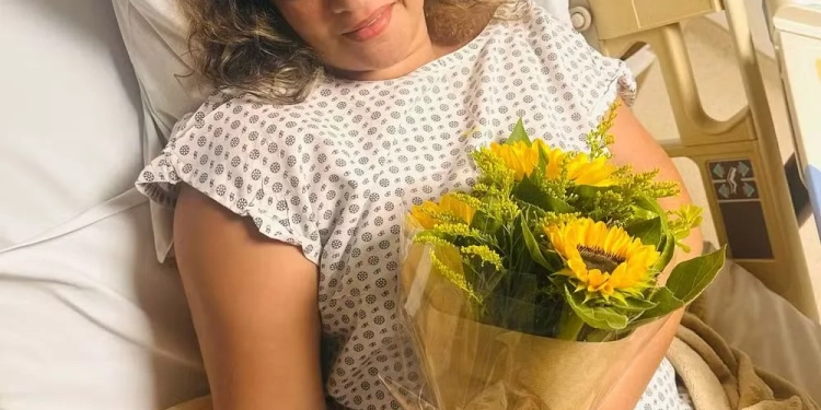 Drama Silencioso: Mulher Descobre Objeto Esquecido na Barriga 5 Anos Após Cesárea