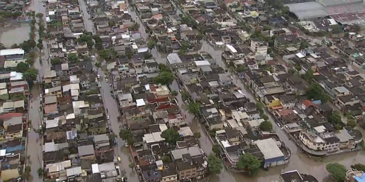 Alerta no Rio: Uma em cada cinco casas está em área de risco de deslizamentos ou inundações
