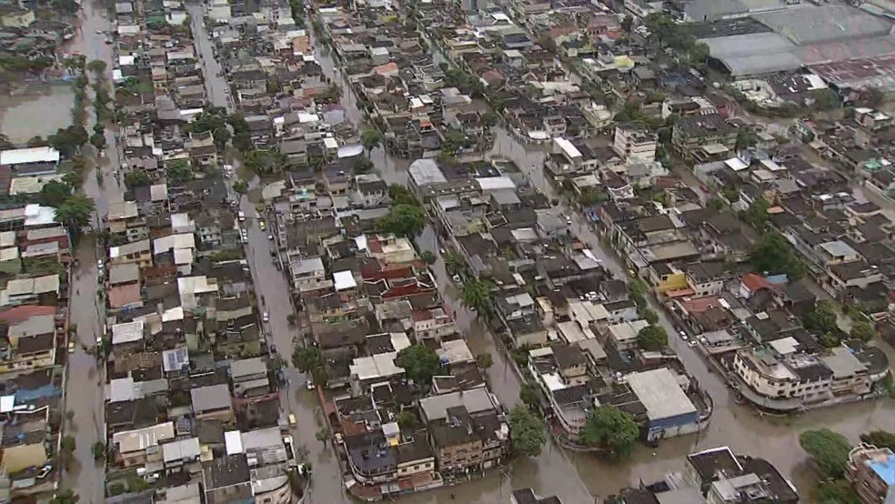 Alerta no Rio: Uma em cada cinco casas está em área de risco de deslizamentos ou inundações